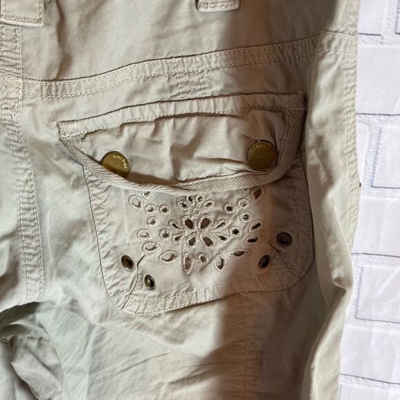 Anthro Hei Hei Khaki Eyelet Trim Capri Pan… - Picture 6 of 11